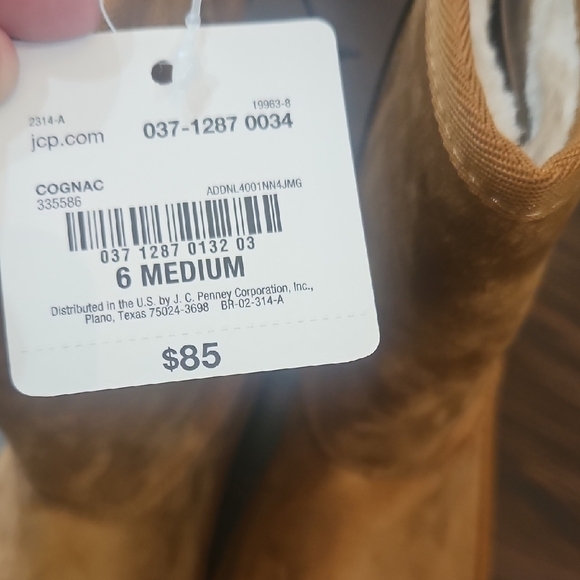 Stylish Cognac Suede Boots - Picture 2 of 7